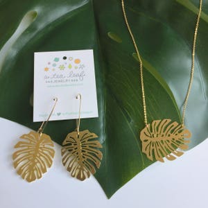 Monstera Deliciosa Leaf Dangle Earrings. Houseplant handmade jewelry. image 5