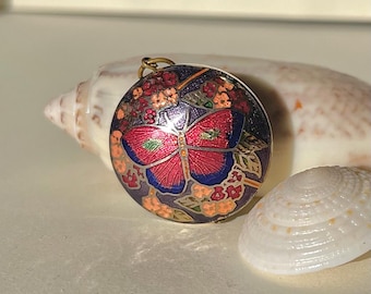Butterfly Vintage Cloisonne Round Pendant with Floral Background