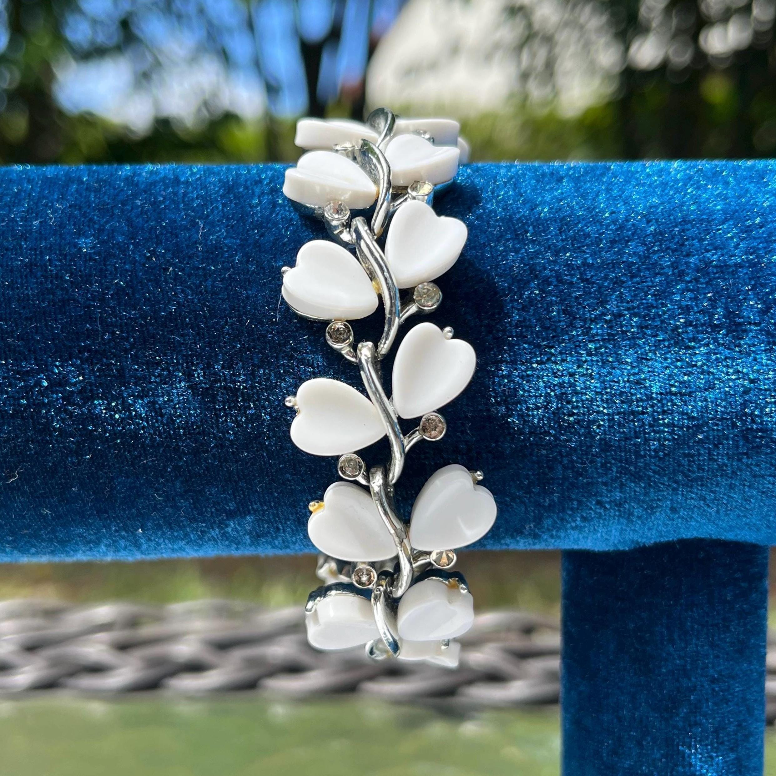 Vintage Lisner White Lucite Hearts Silver Tone Bracelet With 
