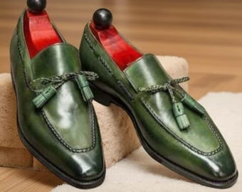 Handmade Green Leather Tassel Loafers for Men, Luxury Slip-On Dress Shoes.