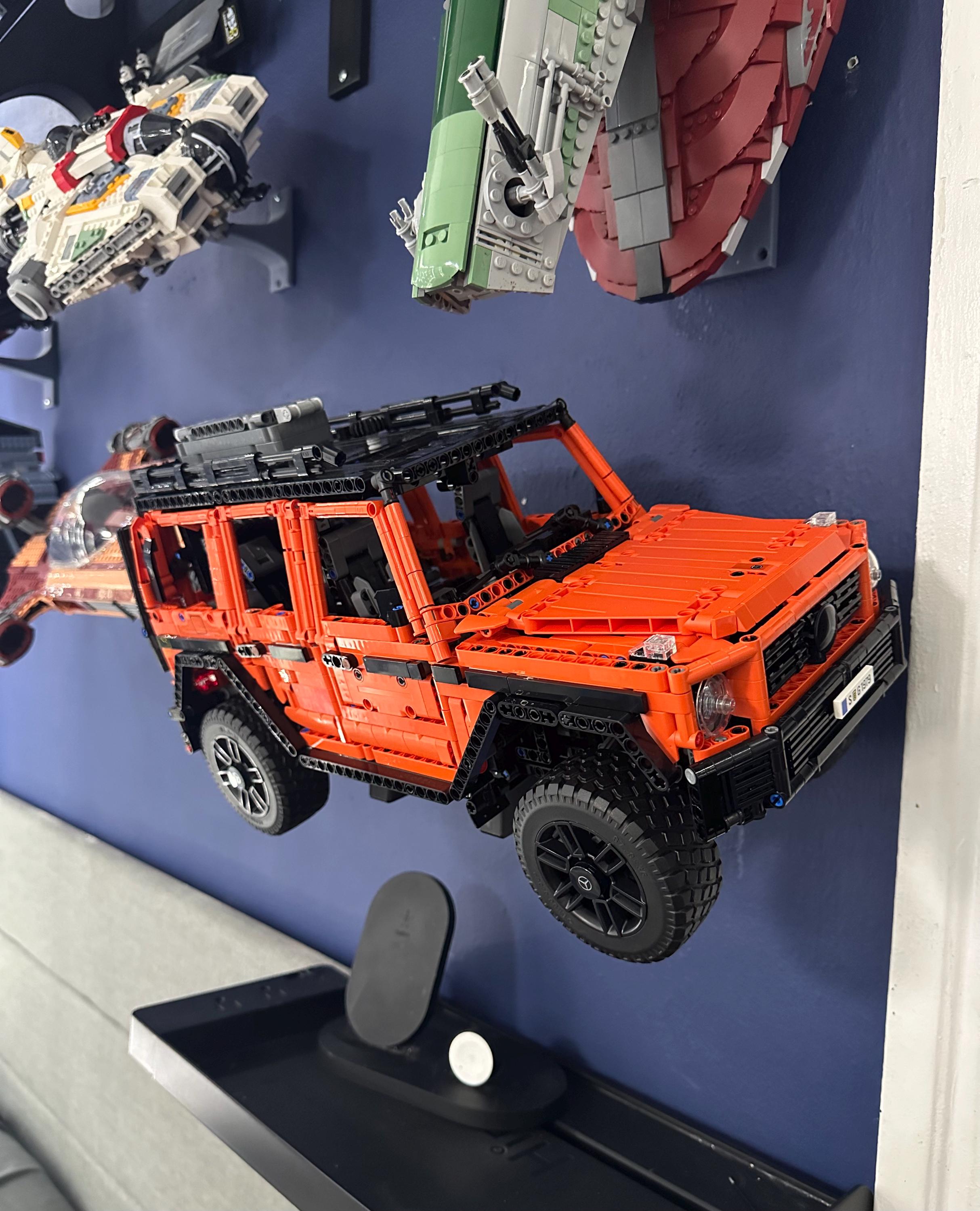 Wall Mount Display for Lego Technic Mercedes-benz G 500