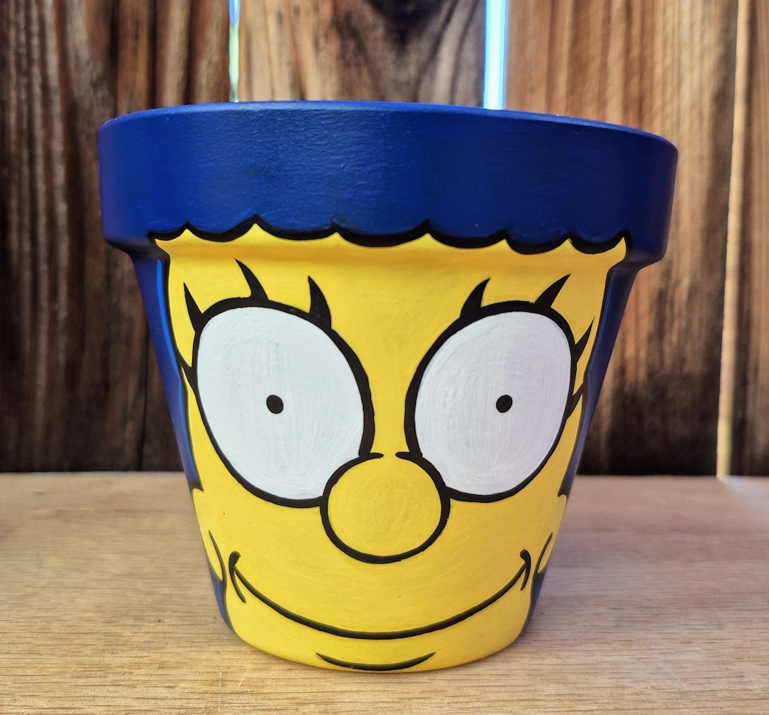 Marge Simpson Hand-painted Terracotta Planter - 4