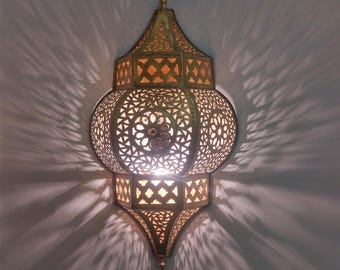 Applique murale marocaine en laiton - Luminaire gravé à la main