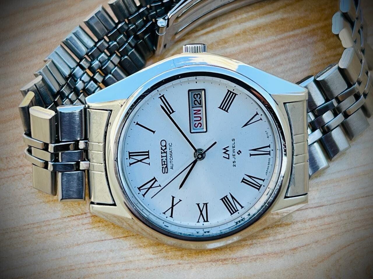 セイコー 腕時計 LM 5606-8031 ラウンド デイデイト シルバー金具 25石 