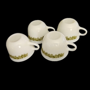 Vintage Pyrex Spring Blossom Crazy Daisy Coffee Mugs Cups Set of 4 Green Flowers