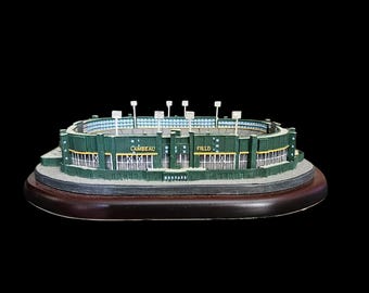 Danbury Mint Lambeau Field Green Bay Packers Stadium Sculpture NFL Collectible