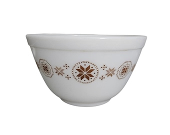 Vintage PYREX 401 Early American Mixing Bowl Brown Gold Milk Glass
