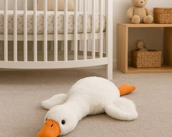 Ganso de peluche suave: 48 cm, ideal para decorar la habitación de tu bebé.