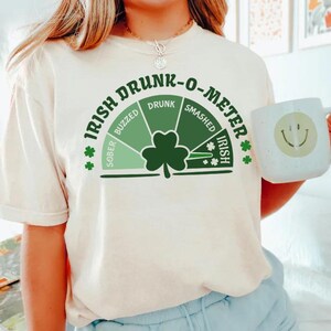 Irländsk Drunk O Meter-t-shirt, rolig St Patricks Day-tröja, irländska älskare och St Patricks Day, 90-tals Y2K-tröjor, St Patricks Day- och pubtröja, öltröja bild 2