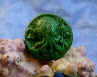 Green Cthulhu Cameo Pin, Polymer Clay Fashion Jewelry