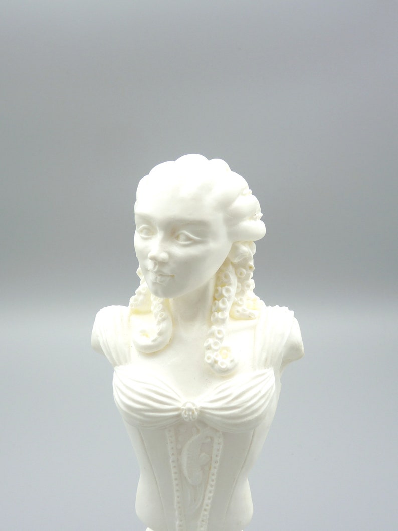 Lady of Innsmouth Cthulhu Mythos Sculpture in White Resin image 9