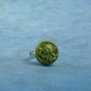 Olive Green Cthulhu Ring, Polymer Clay Lovecraft Jewelry