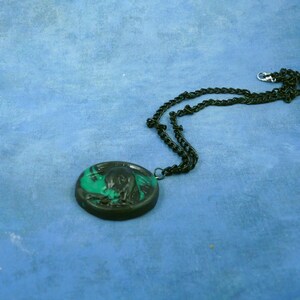 Jade Marble Cthulhu Cameo Necklace with Chain, Handmade Polymer Clay Jewelry image 4