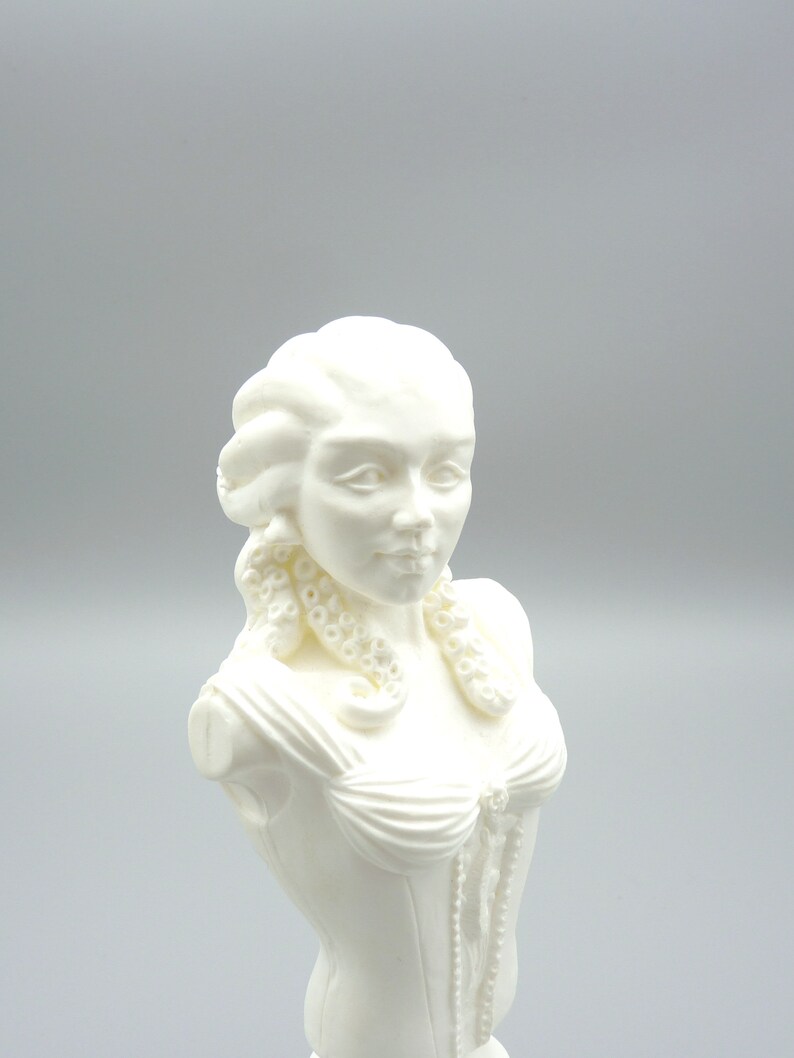 Lady of Innsmouth Cthulhu Mythos Sculpture in White Resin image 10