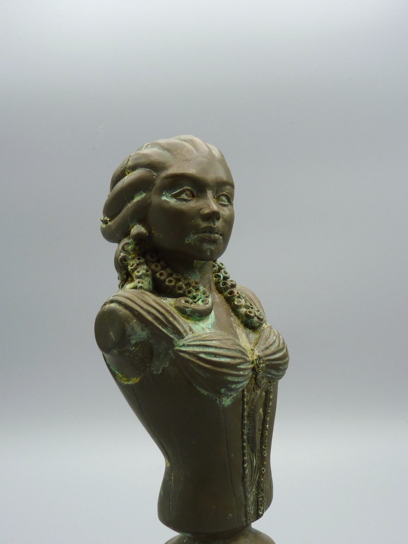 Lady of Innsmouth Cthulhu Mythos Sculpture in Cold Cast Bronze image 9