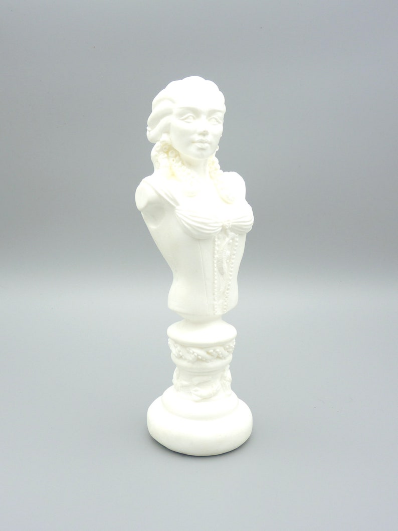 Lady of Innsmouth Cthulhu Mythos Sculpture in White Resin image 3