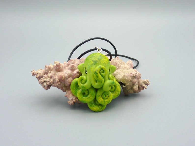 Green Moss Octopus Necklace, Handmade Polymer Clay Jewelry image 1