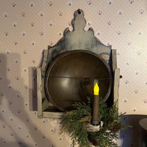Colonial Plate Rack Keep - Primitive Rustic Wood