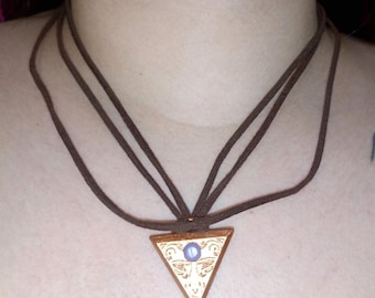 Collar de otoño Bloom and Rage de Lost Records, colgante hecho por fans, collar de resina hecho a mano, joyería inspirada en el juego.