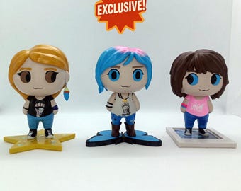 Life Is Strange – Set de figuras chibi de Chloe Price, Max Caulfield y Rachel Amber – Colección de abanicos pintada a mano de 10 cm