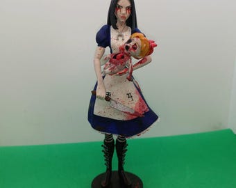 Alice: Madness Returns – Figura de Alice – Estatua de resina de 21,5 cm pintada a mano con detalles sangrientos