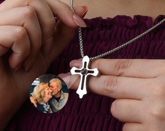 Collar con proyección de versículo bíblico personalizado, colgante de cruz personalizado con imagen oculta en el interior, regalo religioso para mamá, amiga o hija.