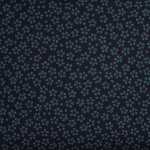 Coton imprimé japonais - Tissu de courtepointe - Fleurs de cerisier bleu sur bleu