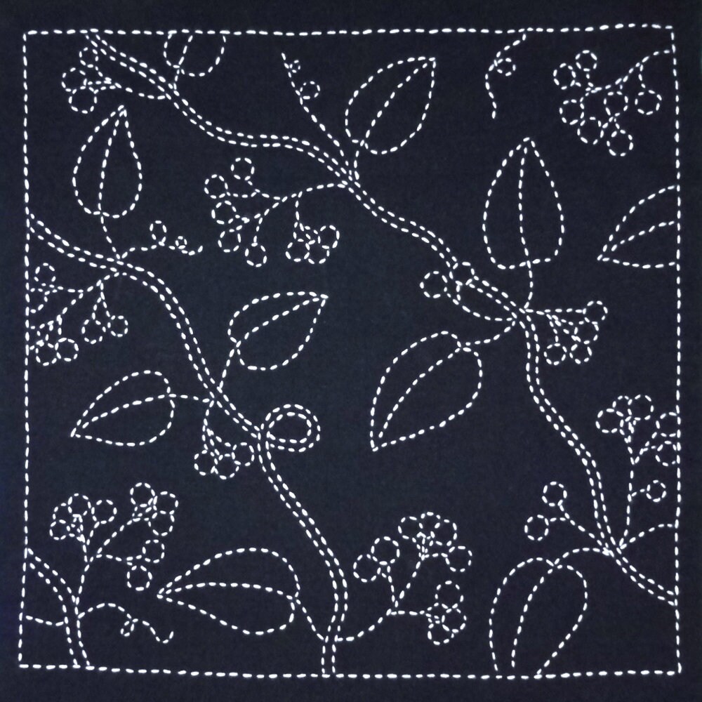 Sashiko Beginner Embroidery Kit With a Sashiko Thread to Choose, Two Needles  and a Square of Navy Fabric With Dots for Free Embroidery 