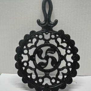 Vintage Ornate Cast Iron Trivet Round Heart and Spiral Design Decorative Kitchen