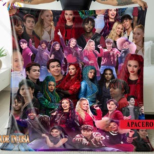 Descendants Zombies Blanket, Zombies 4 Girls Blanket, Disney Fan Fleece Throw, Gift For Kids Fan The Rise Of Red Group