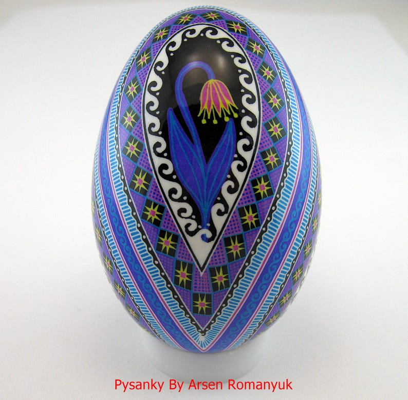 Pysanky Eggs. Ukrainian Pysanka Easter Eggs. Hand Painted Goose Egg ...
