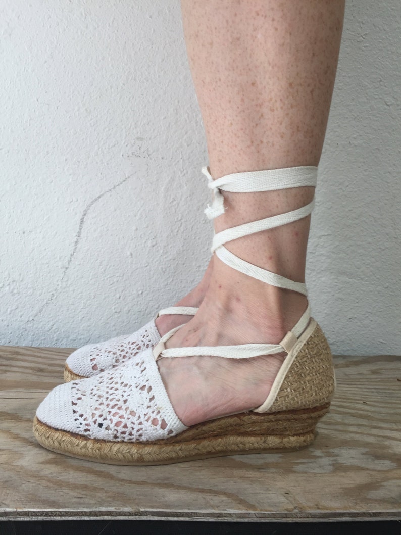 white wrap wedges