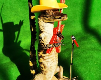 Alligator Decor with Cowboy Hat and Guitar – Quirky Western Style Animal Art Display