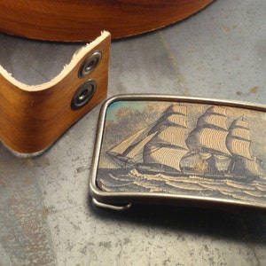 Vintage ship buckle. Handmade belt. Leather. image 2