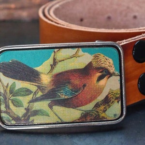 Bird belt buckle, The little birdie told me