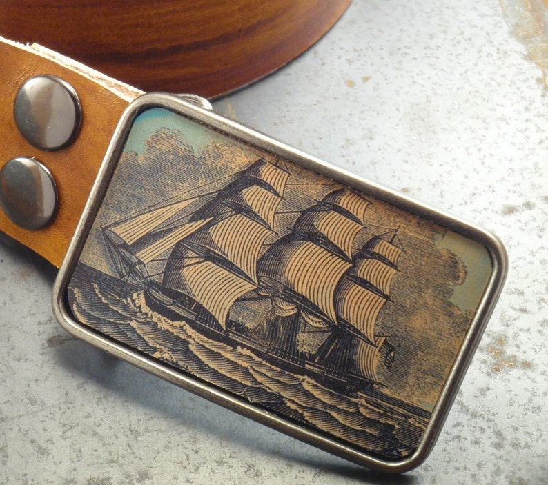 Vintage ship buckle. Handmade belt. Leather. image 1