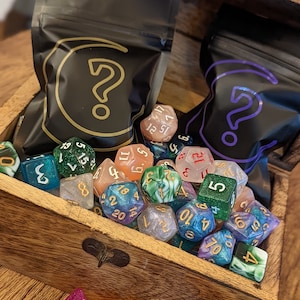 Mystery Dice Bag for TTRPG dnd / pathfinder Complete set of Blind/Random Color + Options (Free Gift with every order!) See description!