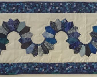 Quiltpatroon tafelloper: Greta Design (digitale download, pdf)