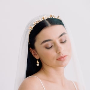Pearl Tiara Crown, Wedding Tiara, Bridal Headpiece, Pearl Wedding Headband, Gold and Pearl Bridal Crown, minimal wedding crown