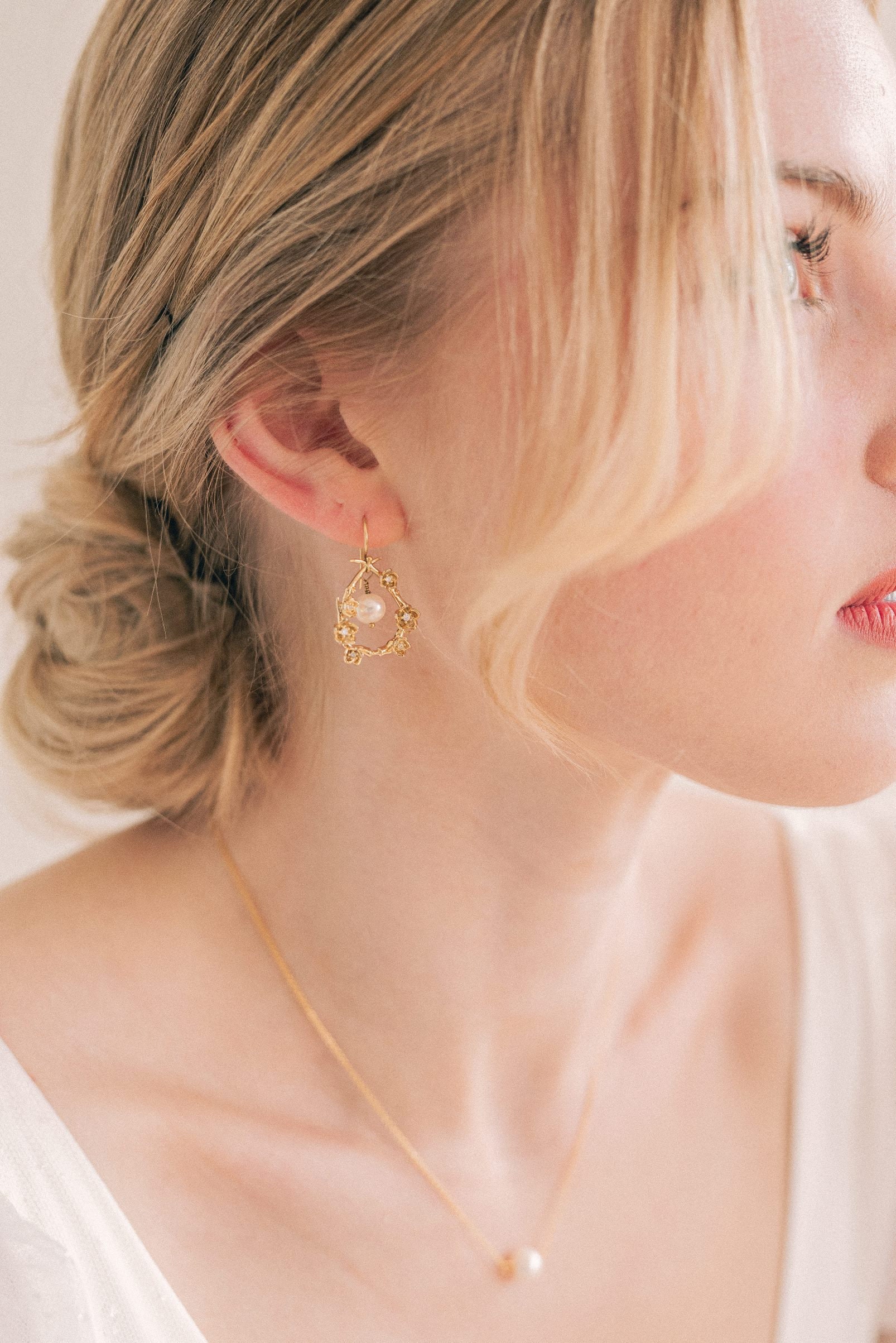 Orecchini A Fiore Con Perla Boho – Gioielli Oro Per Donna In Argento 925 Placcato 18K – Eleganti Per Sposa, Cena O Appuntamento