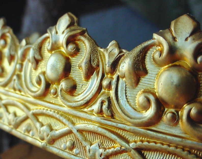Per 12 Foot French Rococo Style Wide Brass Gallery Wire Filigree Ornate Dapt 1 58 Inch Bare Raw Gold Jewelry Finding Metal Art 22g 20g CB3