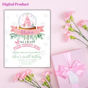 Weihnachtseinladung zum 4. Geburtstag des Mädchens, rosa Schneekugel-Karte, festlicher Druck bereit für Weihnachten, herunterladbare Einladung