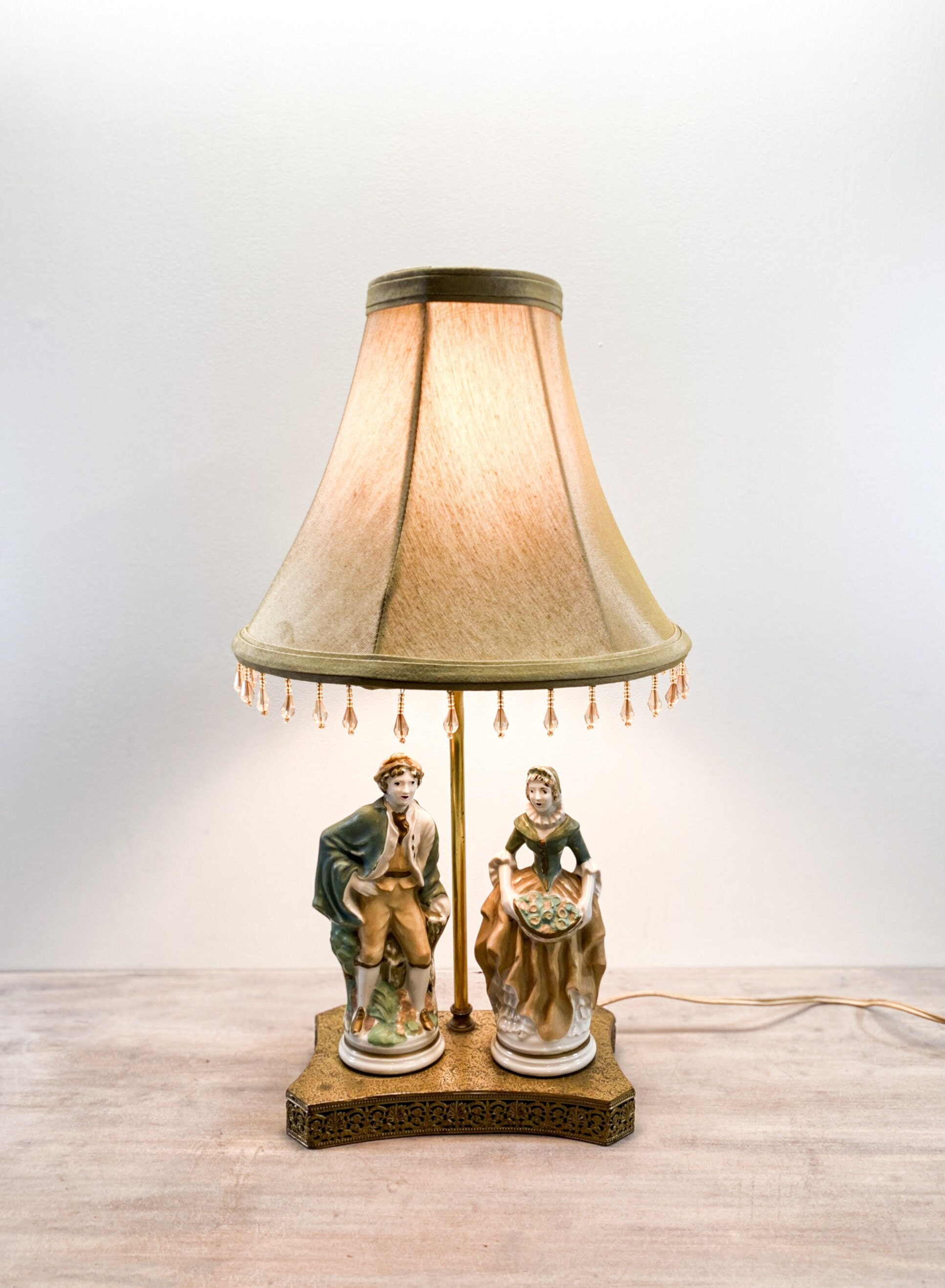 Vintage porcelain figurine lamps outlet