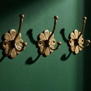 Antique Ornate Brass Wall Hook, Unlacquered Brass Hooks for Coats, Floral Decorative Wall Hanger, Victorian Style Brass Hardware, Gold Hooks
