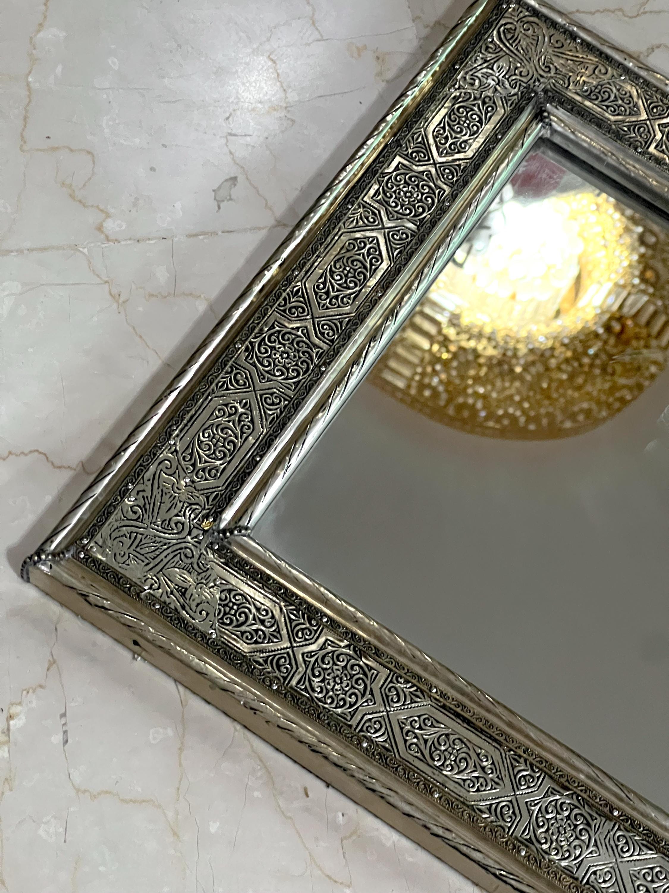 手作りの大型モロッコミラー：アーチ型シルバーメタルフレーム - Etsy 日本