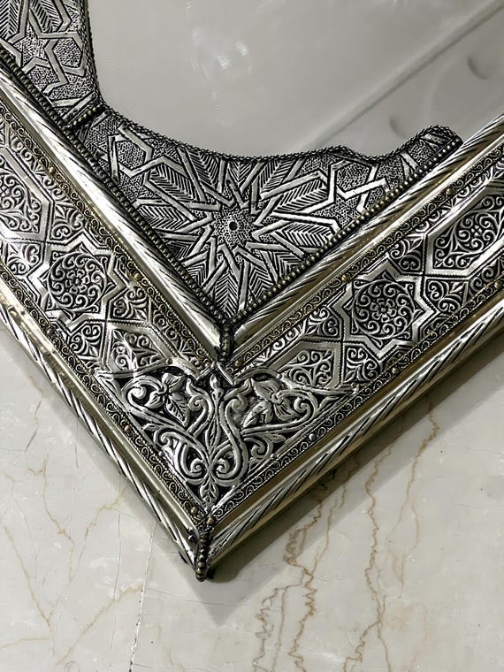 ハンドメイドのヴィンテージモロッコ製ウォールミラー - アーチ型の