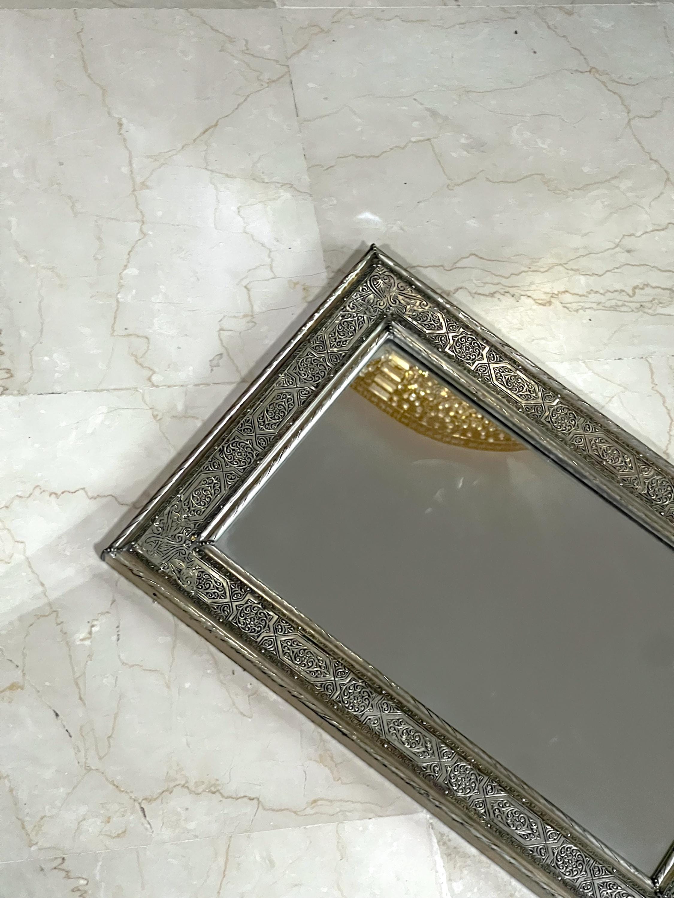 手作りの大型モロッコミラー：アーチ型シルバーメタルフレーム - Etsy 日本