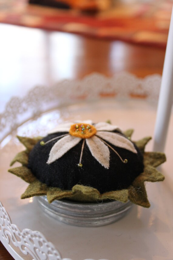 Daisy Pincushion Etsy