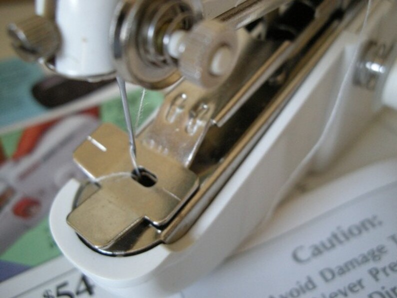 SINGER HANDY STITCH AC/DC PORTABLE SEWING MACHINE Etsy