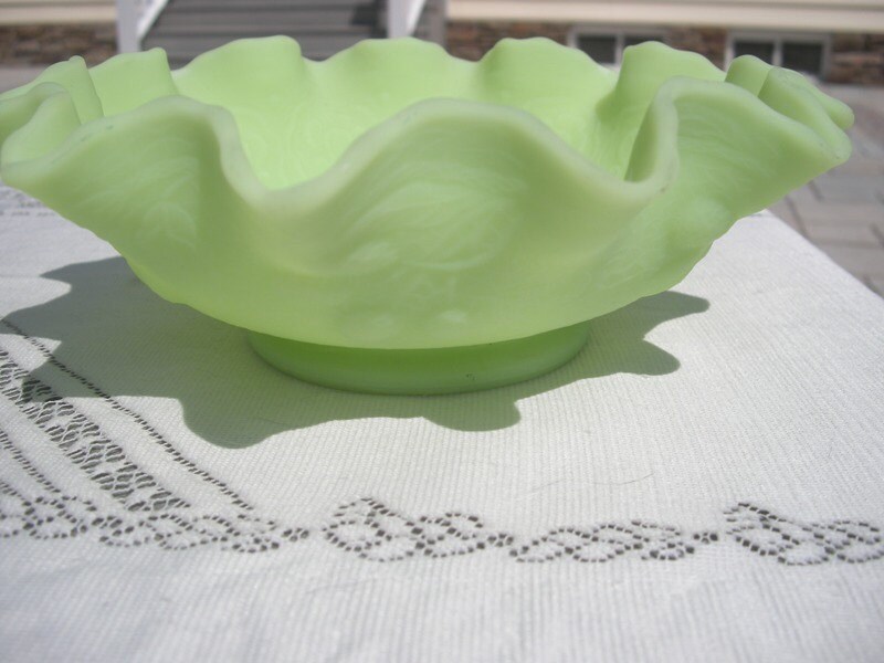 Fenton Glass Ruffled Satin Lime Green Jadite Bowl Vintage Etsy